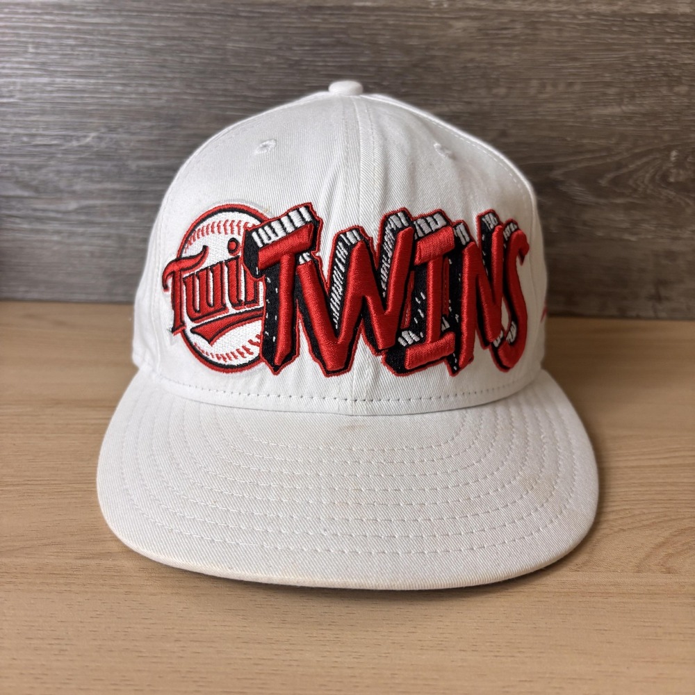 Minnesota Twins Hat Cap Fitted Mens 7 White Red MLB Baseball 59FIFTY New Era